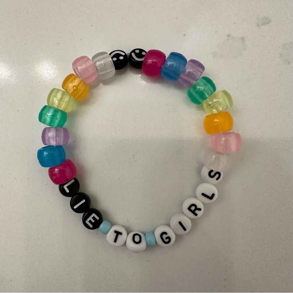Lie to girls bracelet
